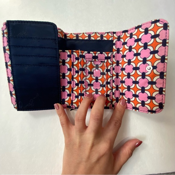 VERA BRADLEY RFID Riley Compact Foldable Wallet Love Me Daisy Pattern - pink - Picture 3 of 9